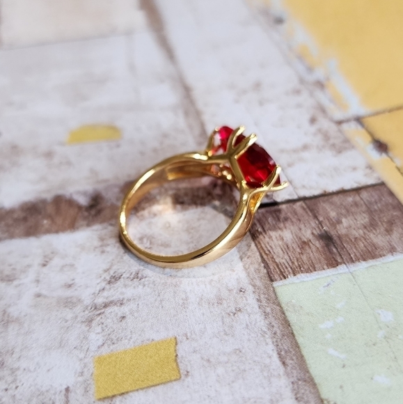 Ladies ring. - Picture 5 of 9